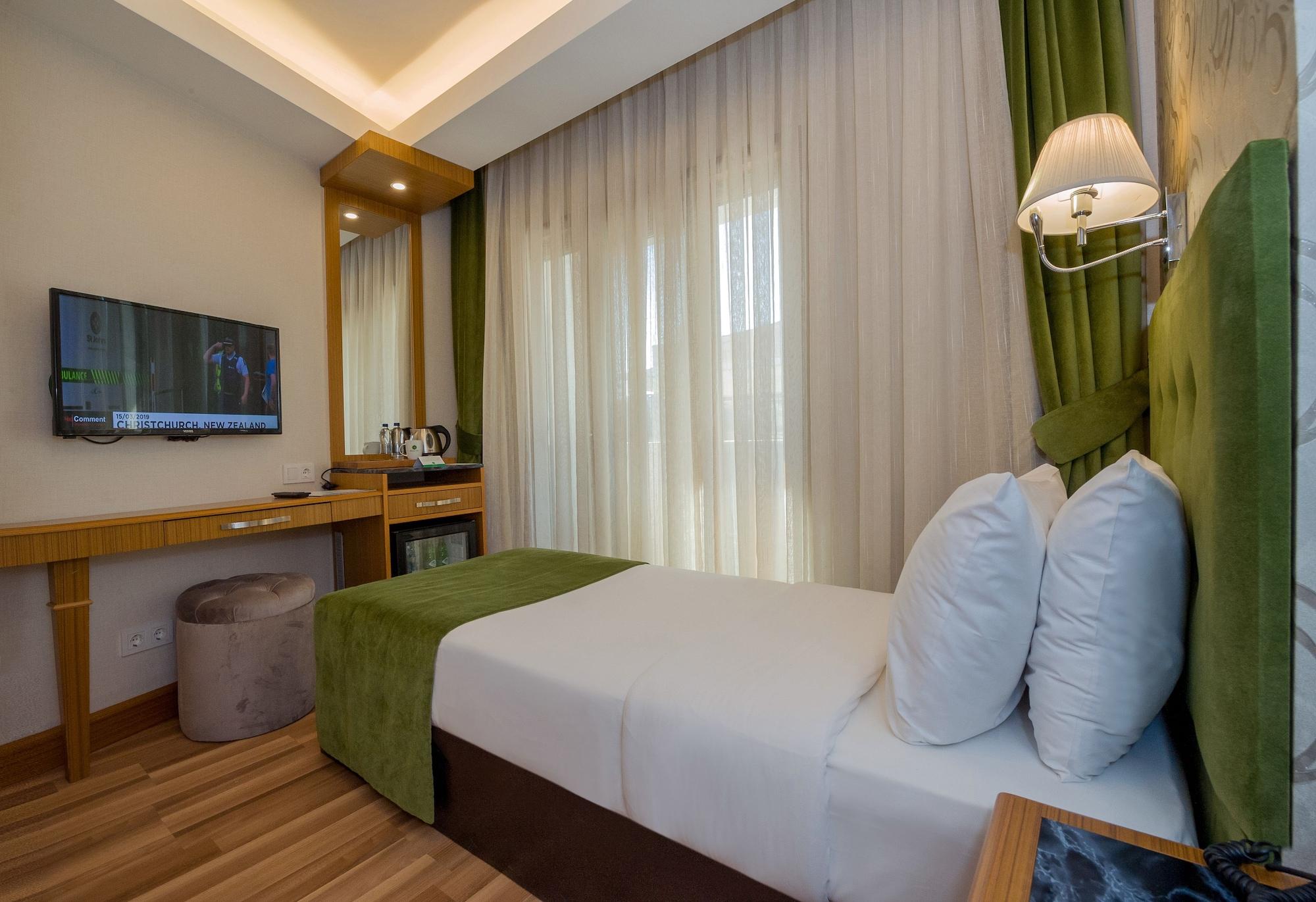 Bizim Hotel Istanboel Buitenkant foto