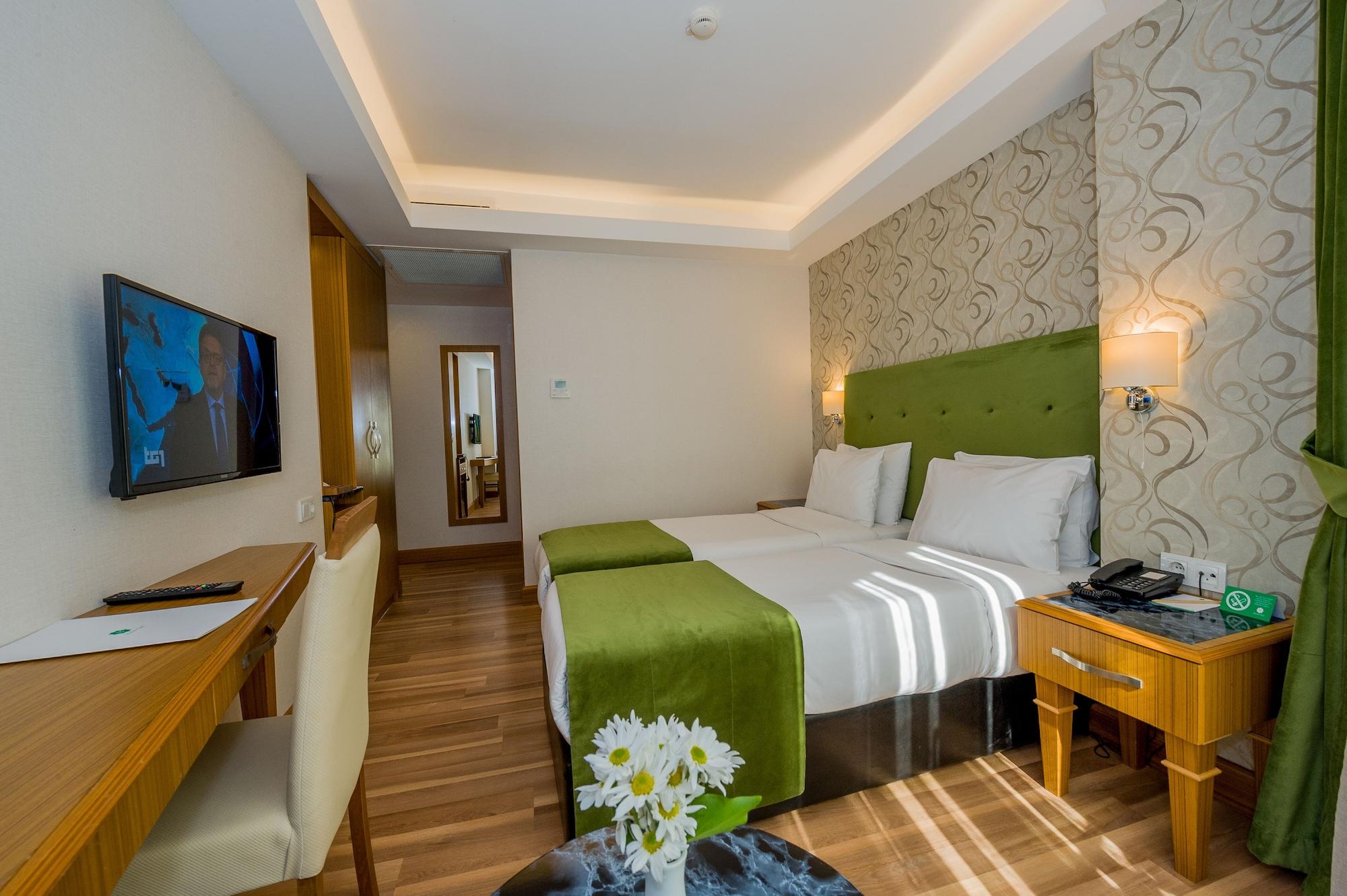 Bizim Hotel Istanboel Buitenkant foto