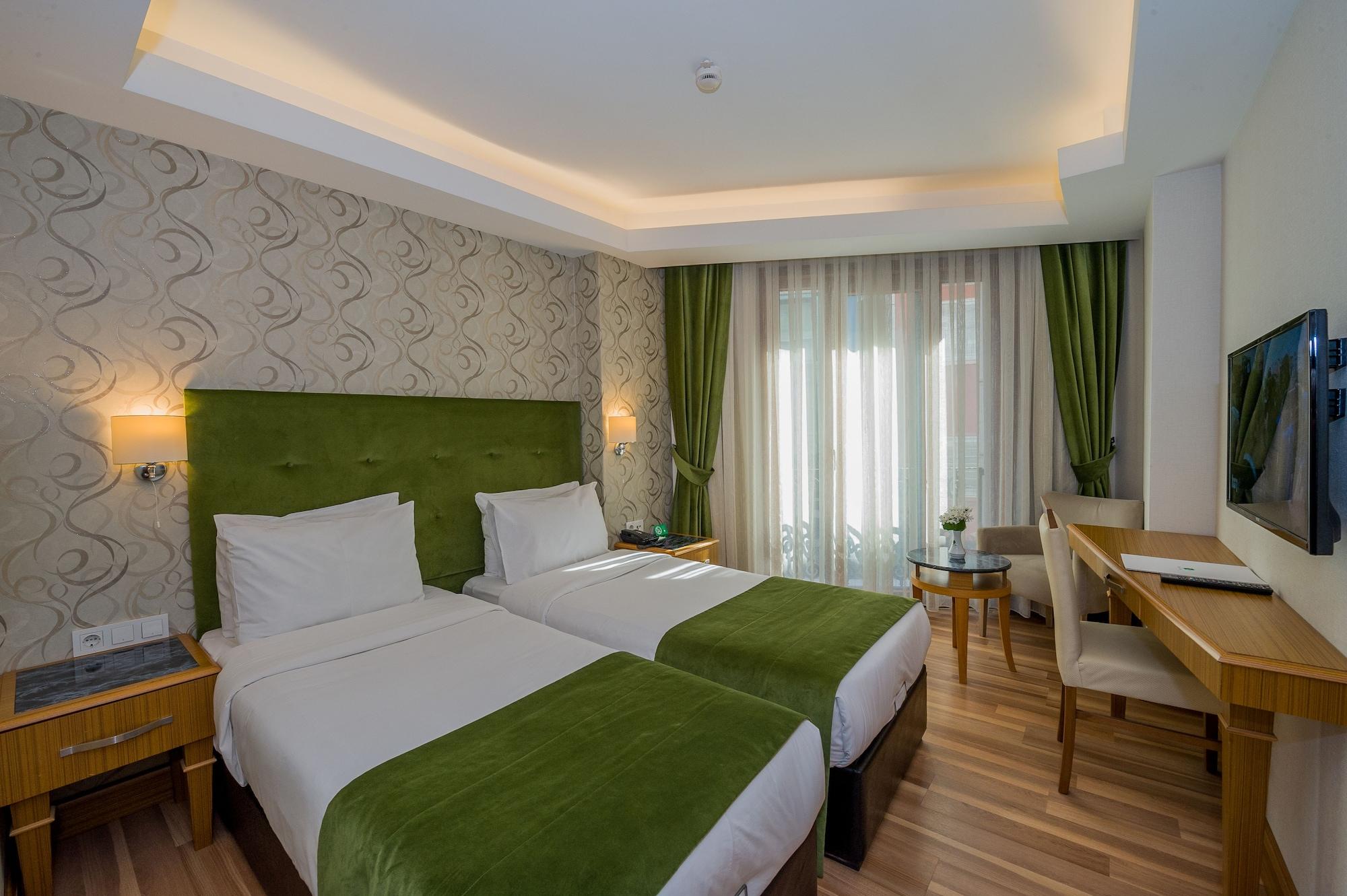 Bizim Hotel Istanboel Buitenkant foto