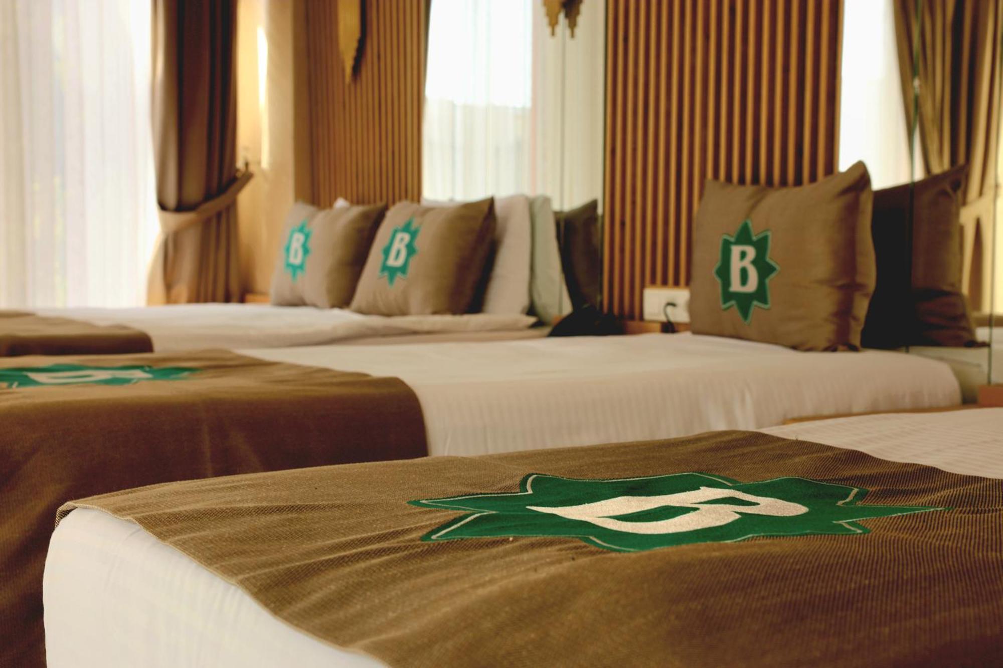 Bizim Hotel Istanboel Buitenkant foto