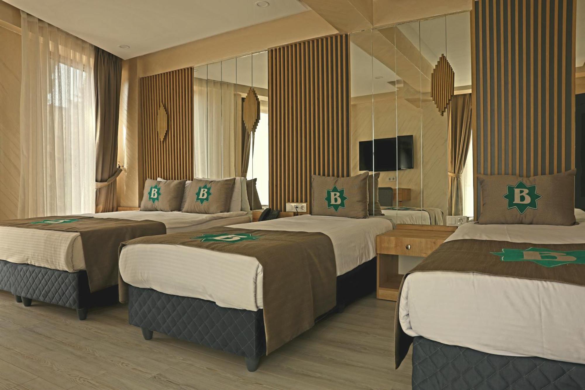 Bizim Hotel Istanboel Buitenkant foto