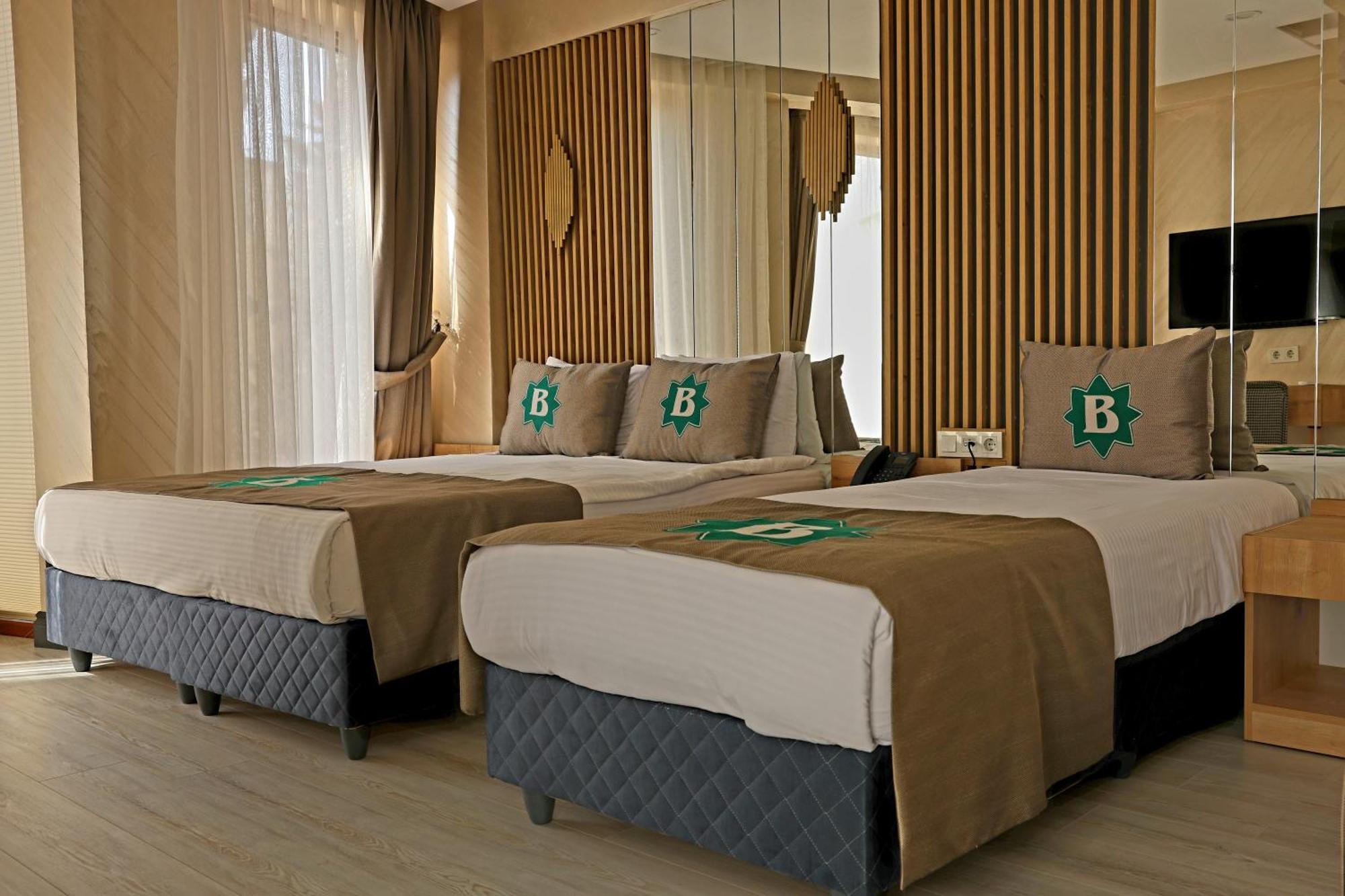 Bizim Hotel Istanboel Buitenkant foto